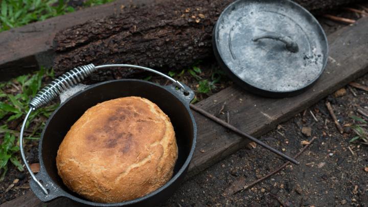 Gryde med brød i