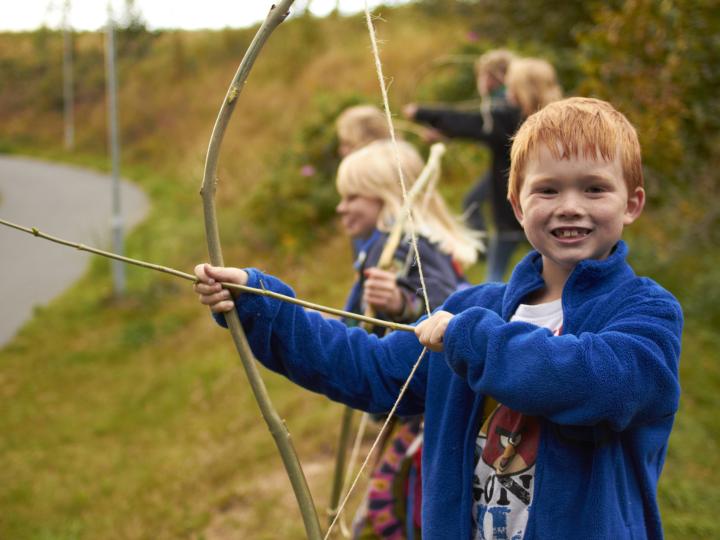 Kniv: Snitte bue og pil