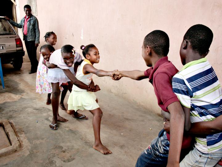 Angolansk Bro-bro-brille